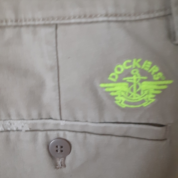 DOCKERS ALPHA KHAKI 38X30 - Picture 9 of 15